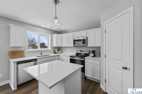 2257 Fairbanks Drive North Mankato MN 56003