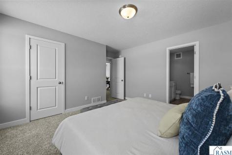 2257 Fairbanks Drive North Mankato MN 56003