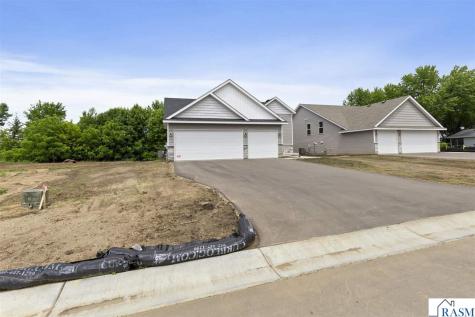 2257 Fairbanks Drive North Mankato MN 56003