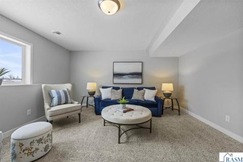 2257 Fairbanks Drive North Mankato MN 56003