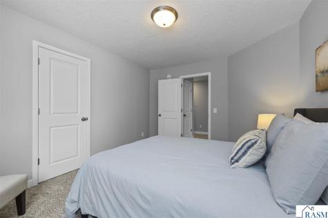 2257 Fairbanks Drive North Mankato MN 56003