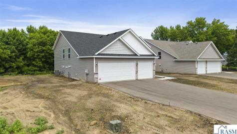 2257 Fairbanks Drive North Mankato MN 56003