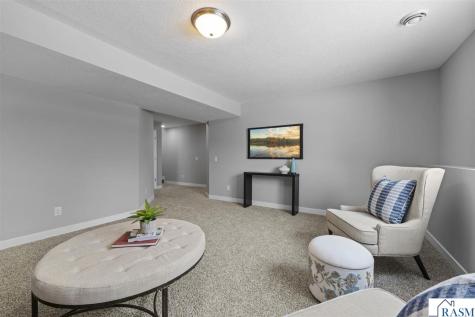 2257 Fairbanks Drive North Mankato MN 56003