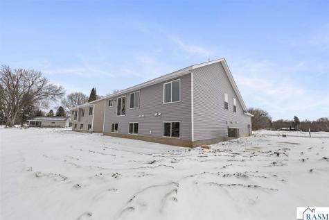 2257 Fairbanks Drive North Mankato MN 56003