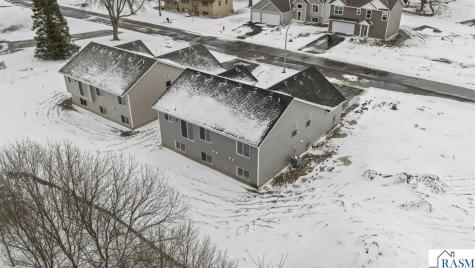 2257 Fairbanks Drive North Mankato MN 56003