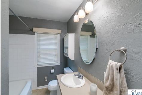 113 Hazel Street Mankato MN 56001