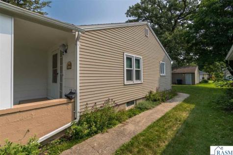 113 Hazel Street Mankato MN 56001