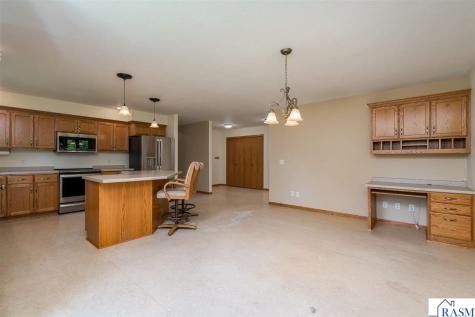 18 Columbia Court North Mankato MN 56003