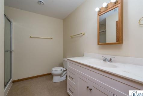 18 Columbia Court North Mankato MN 56003