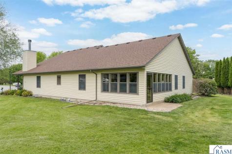 18 Columbia Court North Mankato MN 56003