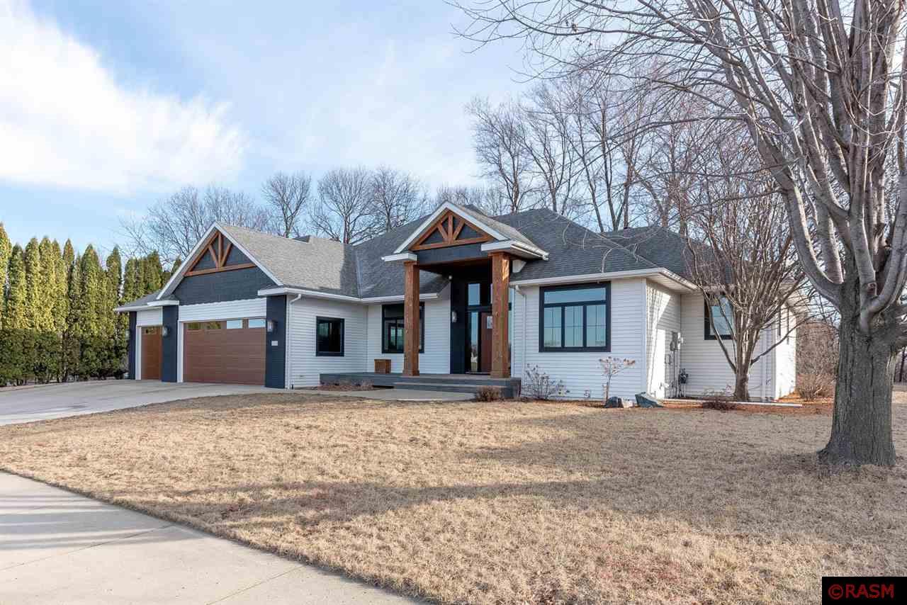 2110 Coventry Lane North Mankato MN 56003