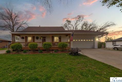 530 S 4th Street Le Sueur MN 56058