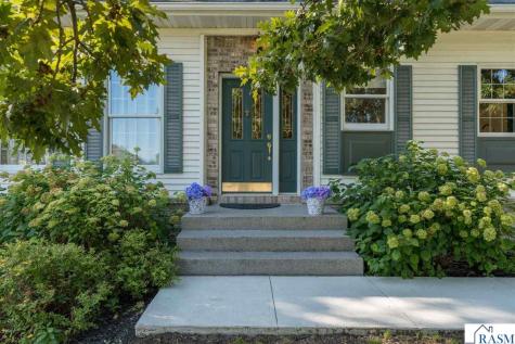 205 Mayan Way Mankato MN 56001