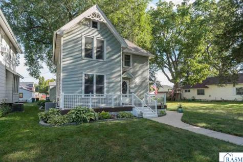 426 Nicollet Avenue North Mankato MN 56003