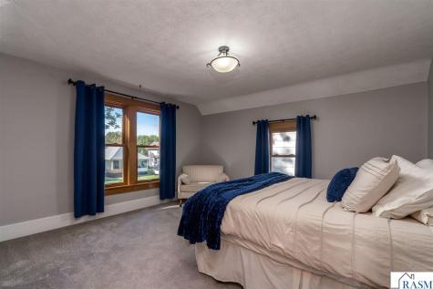 426 Nicollet Avenue North Mankato MN 56003