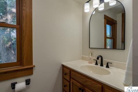 426 Nicollet Avenue North Mankato MN 56003