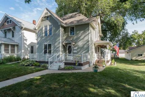 426 Nicollet Avenue North Mankato MN 56003