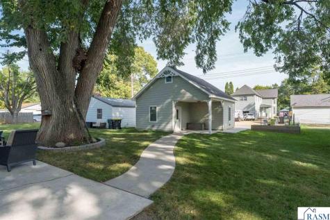 426 Nicollet Avenue North Mankato MN 56003