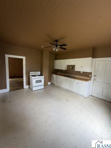 616 N Dewey Street Fairmont MN 56031