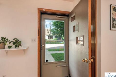 506 Wheeler Avenue North Mankato MN 56003
