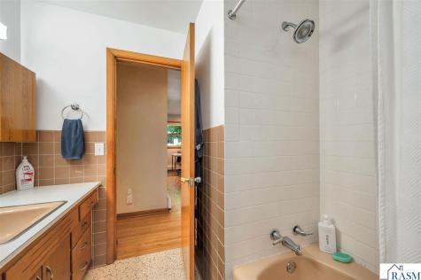 506 Wheeler Avenue North Mankato MN 56003