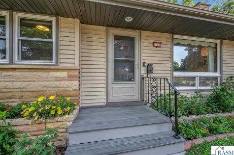 506 Wheeler Avenue North Mankato MN 56003