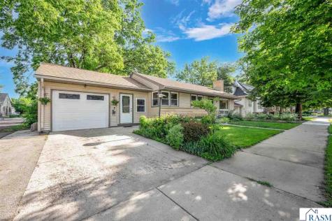 506 Wheeler Avenue North Mankato MN 56003