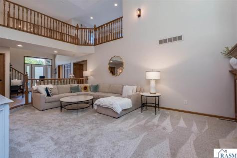 125 Celestine Circle Mankato MN 56001