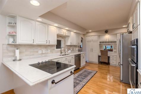 125 Celestine Circle Mankato MN 56001