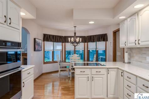 125 Celestine Circle Mankato MN 56001