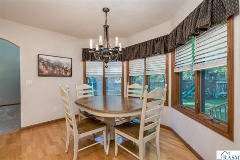125 Celestine Circle Mankato MN 56001
