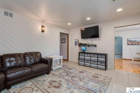 125 Celestine Circle Mankato MN 56001