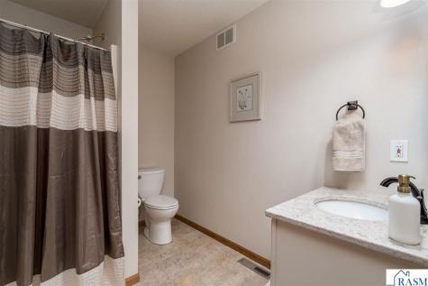125 Celestine Circle Mankato MN 56001