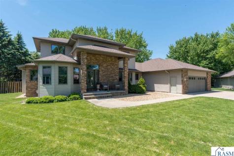 125 Celestine Circle Mankato MN 56001