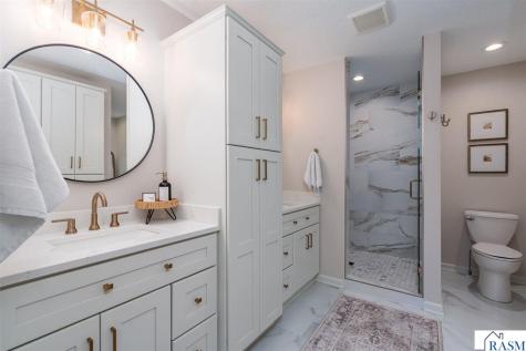 125 Celestine Circle Mankato MN 56001