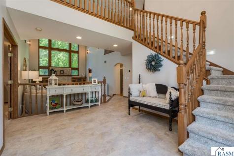 125 Celestine Circle Mankato MN 56001