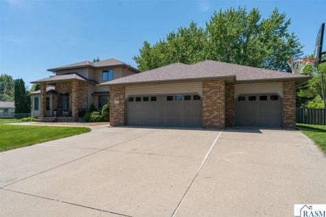 125 Celestine Circle Mankato MN 56001