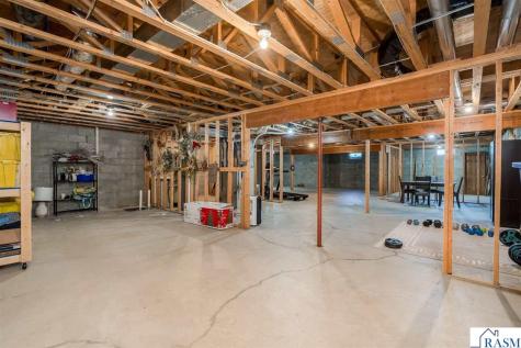 125 Celestine Circle Mankato MN 56001