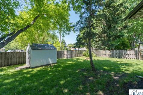 125 Celestine Circle Mankato MN 56001