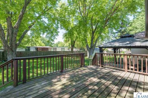 125 Celestine Circle Mankato MN 56001