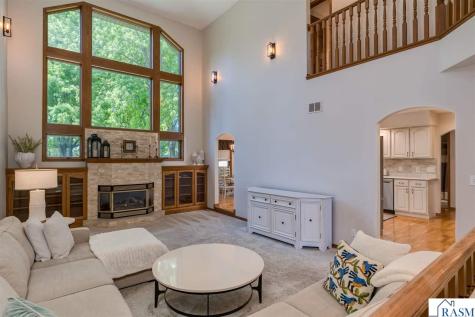 125 Celestine Circle Mankato MN 56001