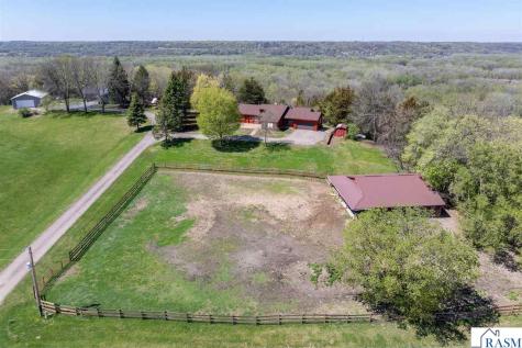 29558 Pumpkin Hill Road Le Sueur MN 56058