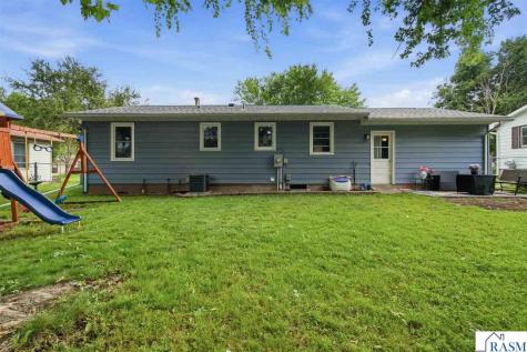 1213 NW 3rd Street Waseca MN 56093