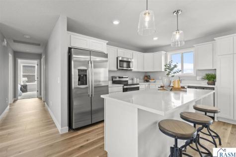 2021 Aster Lane Mankato MN 56001