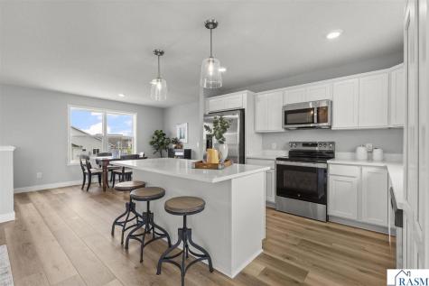 2021 Aster Lane Mankato MN 56001