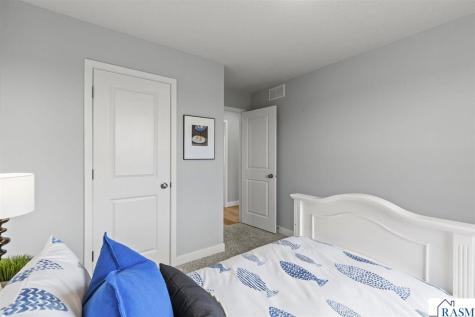 2021 Aster Lane Mankato MN 56001