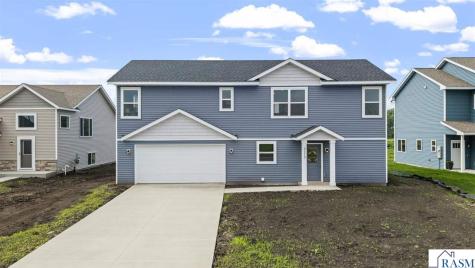 2021 Aster Lane Mankato MN 56001