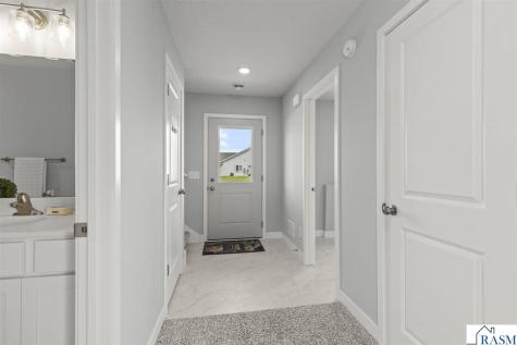 2021 Aster Lane Mankato MN 56001
