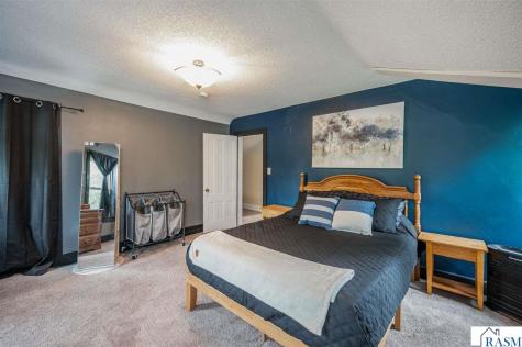 428 W Broadway Avenue St. Peter MN 56082