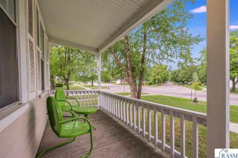 428 W Broadway Avenue St. Peter MN 56082